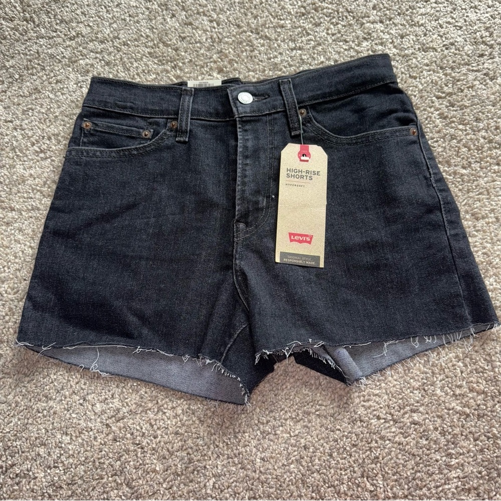 NWT! Levi's -  Sculpt Black High Waist Denim Shorts - 28